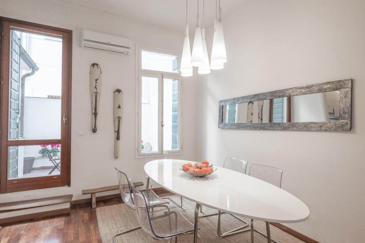 Piazza Delle Erbe Central Apartment Padova Luaran gambar