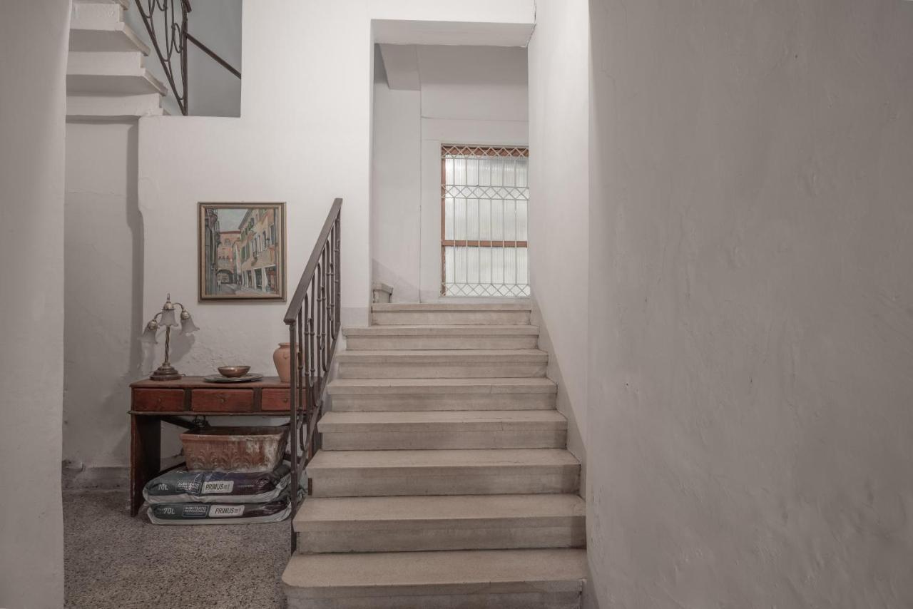 Piazza Delle Erbe Central Apartment Padova Luaran gambar